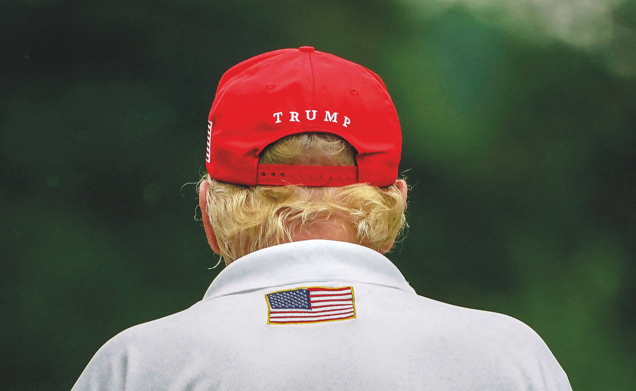 Así hace caja Donald Trump con su merchandising personal y el de MAGA